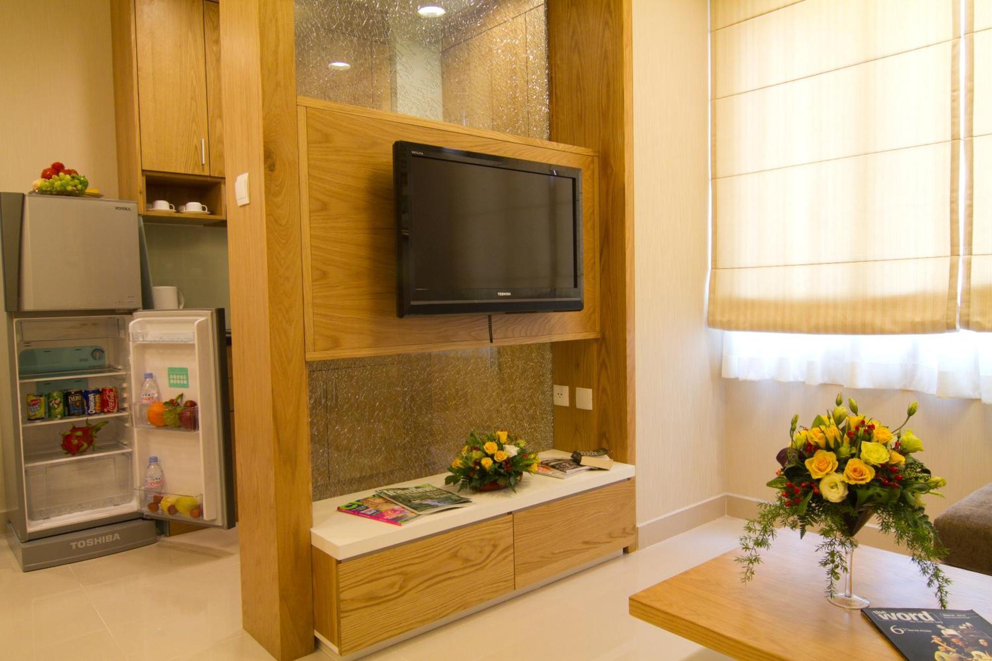 Mayfair Apartment *